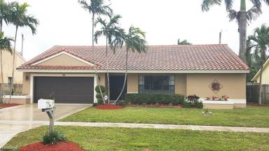 Main picture of 392 Seneca Ln