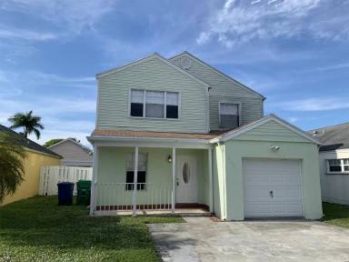 Main picture of 9941 W Daffodil Ln