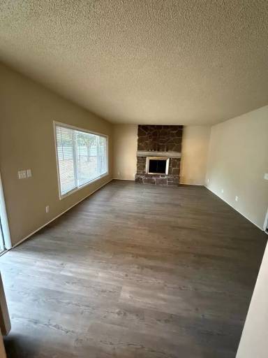 Main picture of 4600 NE 137th Ave