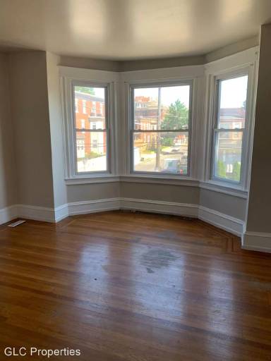 Main picture of 5244 Catharine St