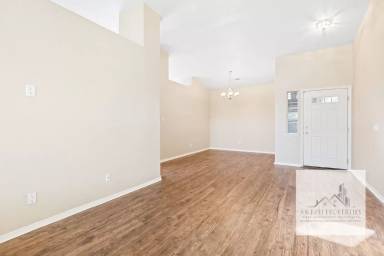 Main picture of 8684 N Recreation Ave