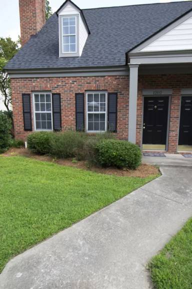 Main picture of 1202 Hulon Cir