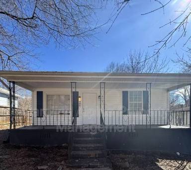 Main picture of 880 Wellman St