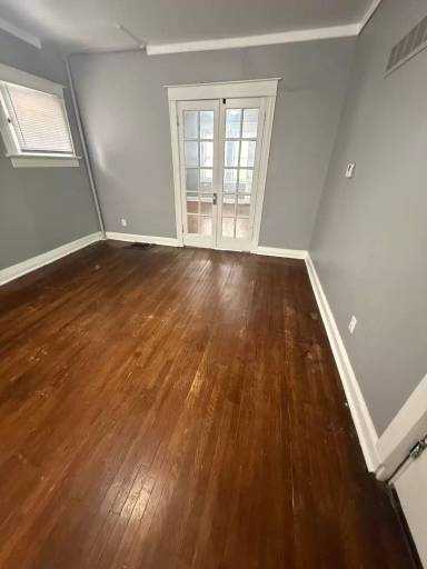 Main picture of 3720 Walnut St