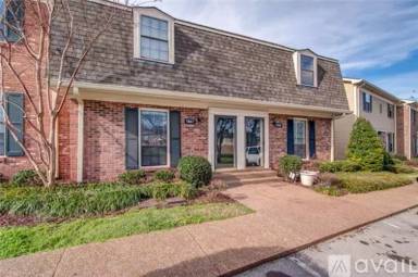 Main picture of 5867 Brentwood Trce
