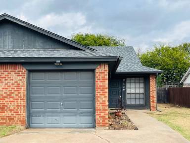 Main picture of 300 Spring Branch Ln