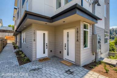 Main picture of 1815 S Charles St