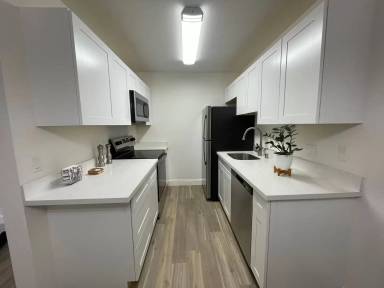 Main picture of 406 Boardwalk Ave