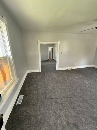 Main picture of 1127 Harding Dr