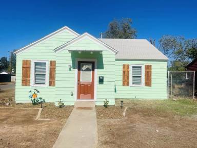 Main picture of 2224 28th St