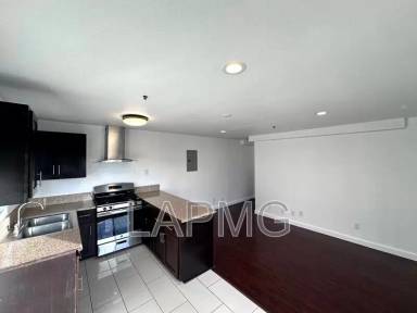 Main picture of 432 N Kingsley Dr