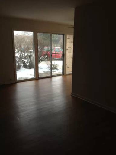Main picture of 336 N Green Bay Rd