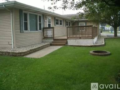 Main picture of 247 Crestview Ln