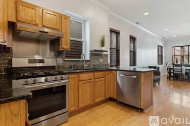 Main picture of 2621 N Drake Ave