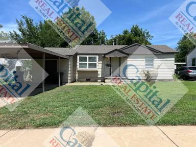 Main picture of 1416 Maple Dr