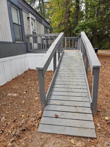 Main picture of 217 W Fairlane Dr