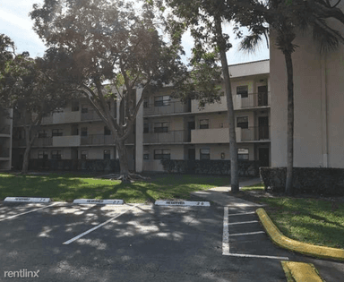 Main picture of Miramar Club Condo