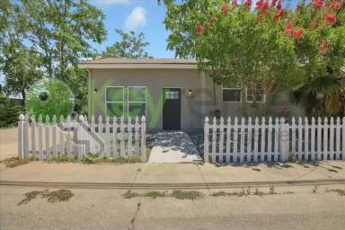 Main picture of 3033 San Diego Way