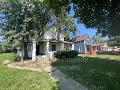 Main picture of 209 N Main St