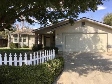 Main picture of 5080 W Wathen Ave