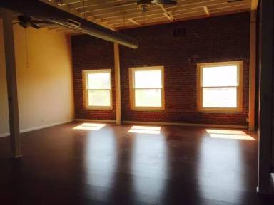 Main picture of 946 Daisy Ave