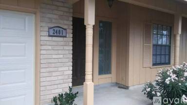 Main picture of 2401 Mariposa Ln