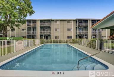 Main picture of 11651 Royal Palm Blvd