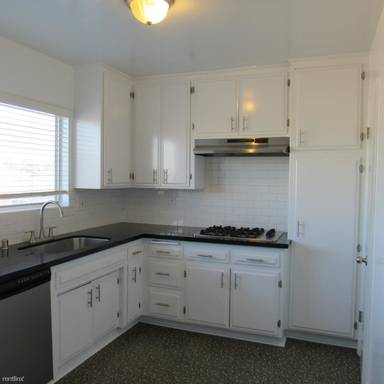 Main picture of 10635 Ayres Ave