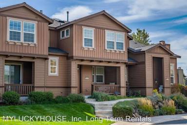 Main picture of 961 SW Vantage Point Way