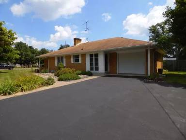 Main picture of 8005 Kingston Dr