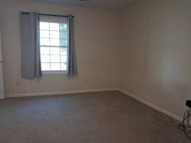 Main picture of 186 Lees Mill Dr