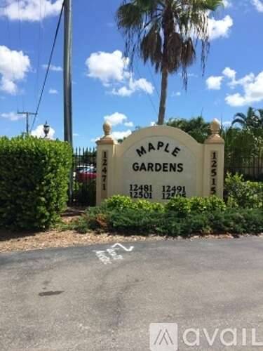 Main picture of 12471 McGregor Blvd