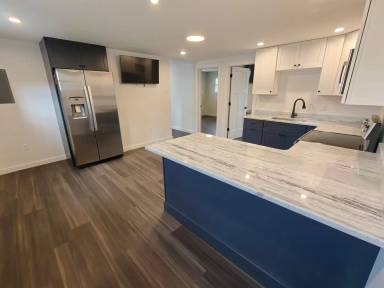 Main picture of 225 State St
