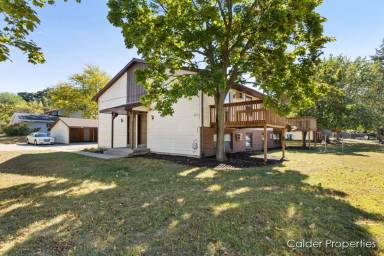 Main picture of 2928 Vineland Ave SE