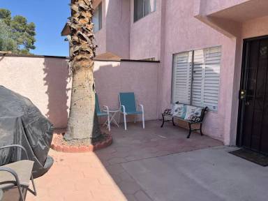 Main picture of 4362 Caliente St