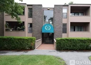 Main picture of 14 Shrewsbury Green Dr