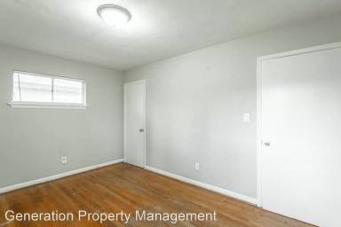 Main picture of 110 N Germantown Rd