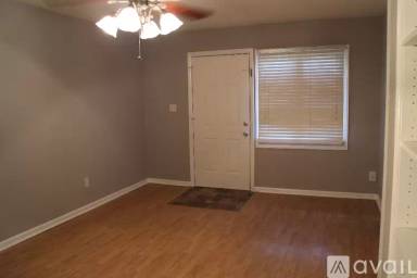 Main picture of 7044 Longstreet Dr