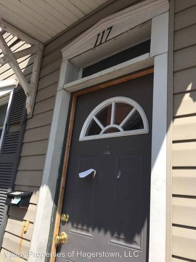 Main picture of 117 N Spring St