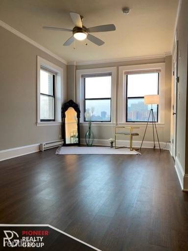 Main picture of 817 W Lakeside Pl