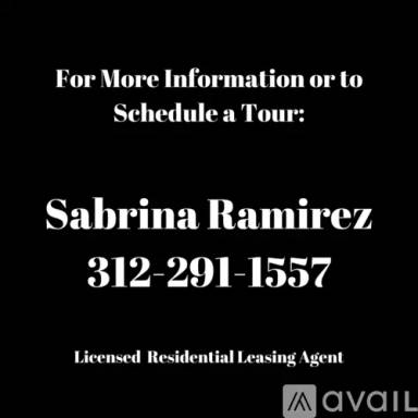 Main picture of 925 W Carmen Ave