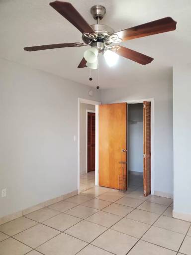Main picture of 145 W 43 St