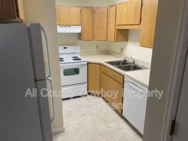 Main picture of 1657 N 5th St