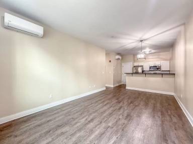 Main picture of 1455 State St