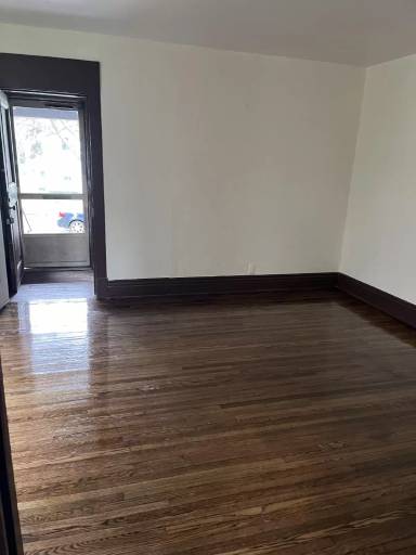 Main picture of 309 1/2 Frost Ave