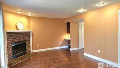 Main picture of 37 Anderson Ct