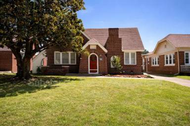 Main picture of 2840 NW 18th St