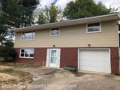 Main picture of 2112 Hemlock Ln