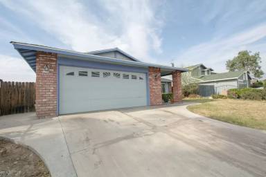 Main picture of 7582 Lime Ave
