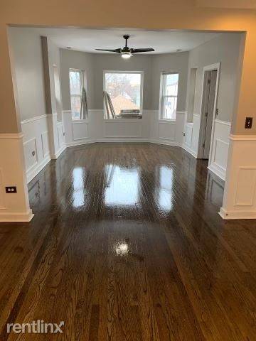 Main picture of 3043 E 79th Pl